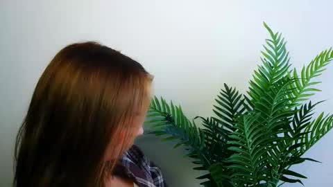 Snapshot of veryveryshygirl chatting on 6, 11, 2025 Ana online show from 6, 11, 2025