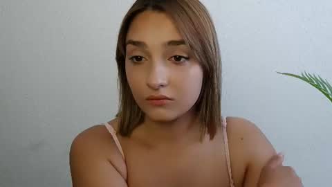 Snapshot of veryveryshygirl chatting on 13, 7, 2026 Ana online show from 13, 7, 2026