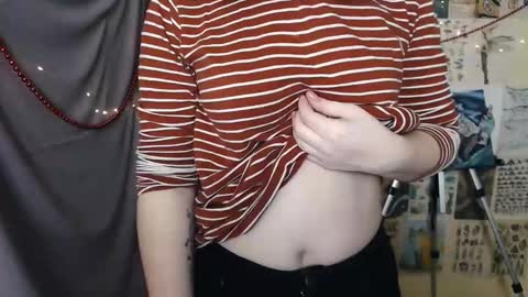 veryveryvery_shy online show from 31, 12, 2024