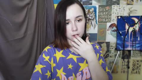 veryveryvery_shy online show from 28, 2, 2025