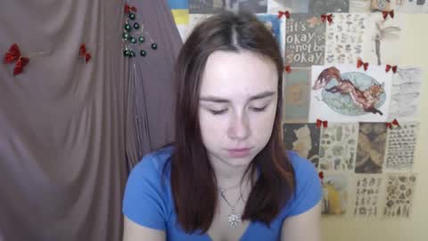 veryveryvery_shy online show from 15, 12, 2025