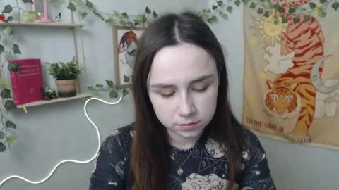 veryveryvery_shy online show from 16, 4, 2026