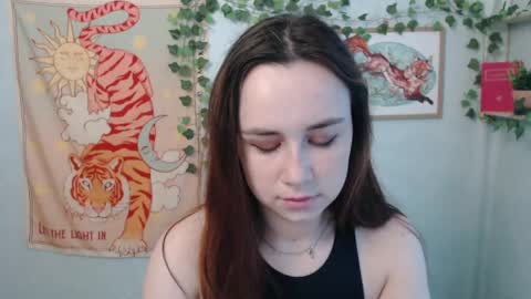 veryveryvery_shy online show from 27, 5, 2026