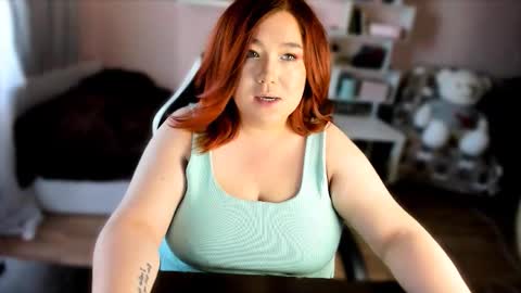 Snapshot of vi__vixen chatting on 10, 9, 2025 Vi Vixen online show from 10, 9, 2025