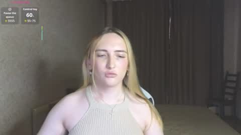 Snapshot of vi_luxxxy chatting on 23, 7, 2026 vi_luxxxy online show from 23, 7, 2026