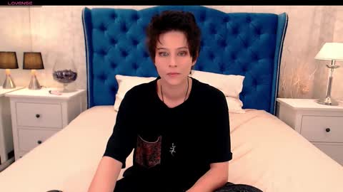 Via online show from 4, 10, 2025