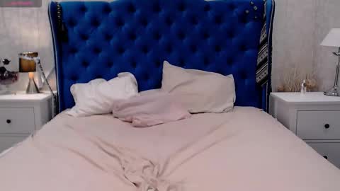 Via online show from 29, 11, 2025