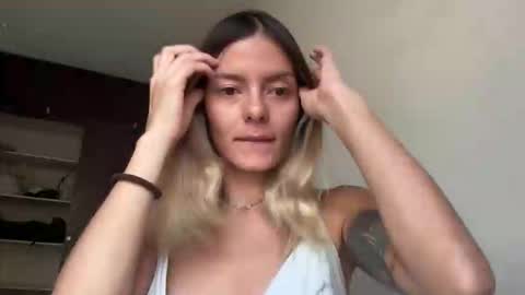 Snapshot of viajemos chatting on 18, 1, 2026 papichulo y mamichula online show from 18, 1, 2026