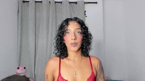 Snapshot of vianka_millerxxx chatting on 17, 11, 2025 Vianka online show from 17, 11, 2025