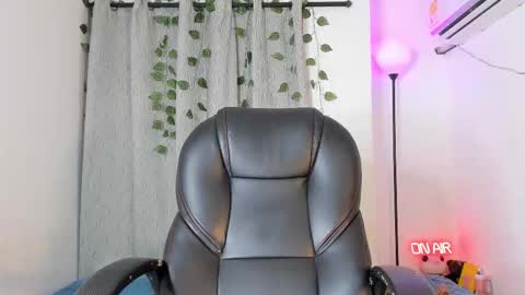 Snapshot of vianka_millerxxx chatting on 6, 1, 2026 Vianka online show from 6, 1, 2026