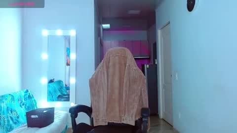 Ariana  online show from 1, 12, 2025