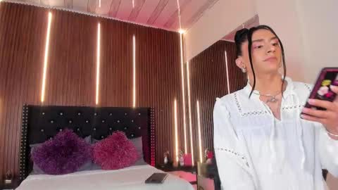 Ariana  online show from 14, 3, 2026