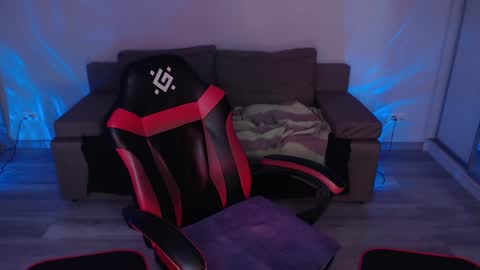 next stream  online show from 31, 1, 2025