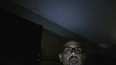 Snapshot of vic171477 chatting on 4, 7, 2026 vic171477 online show from 4, 7, 2026