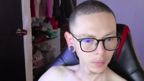 Snapshot of vicent_brais chatting on 1, 4, 2026 Vicent Brais online show from 1, 4, 2026