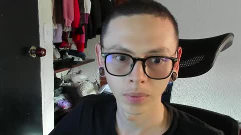 Snapshot of vicent_brais chatting on 14, 4, 2026 Vicent Brais online show from 14, 4, 2026