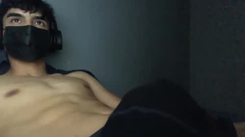 Snapshot of vicente24milf chatting on 30, 10, 2025 vicente online show from 30, 10, 2025