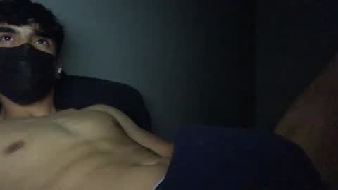 Snapshot of vicente24milf chatting on 11, 11, 2025 vicente online show from 11, 11, 2025