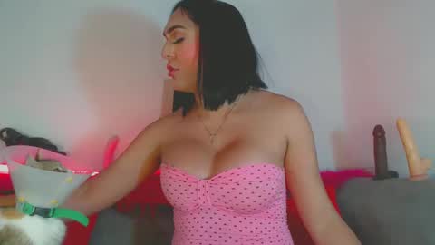 Snapshot of vicky_gill_ chatting on 9, 10, 2025 vicky_gill_ online show from 9, 10, 2025