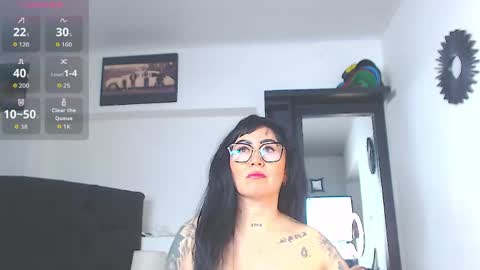 Vicky  online show from 11, 5, 2026