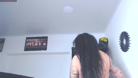 Vicky  online show from 1, 7, 2026