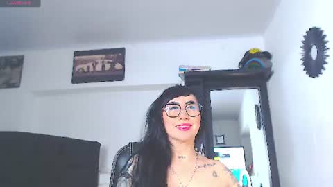 Vicky  online show from 9, 7, 2026