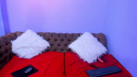 Vicky online show from 26, 12, 2024