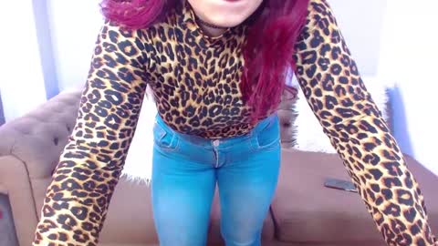 Vicky online show from 4, 1, 2025