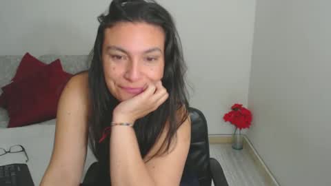 Snapshot of vickyjuice1 chatting on 29, 1, 2025 vickyjuice1 online show from 29, 1, 2025