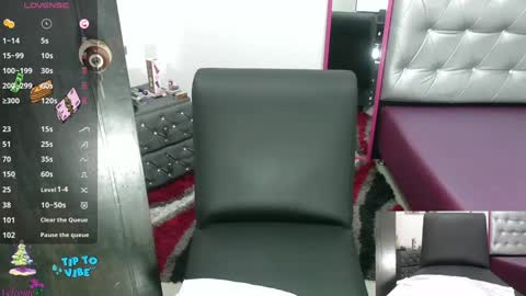 Snapshot of vickysexyx chatting on 10, 12, 2024 Valentina online show from 10, 12, 2024