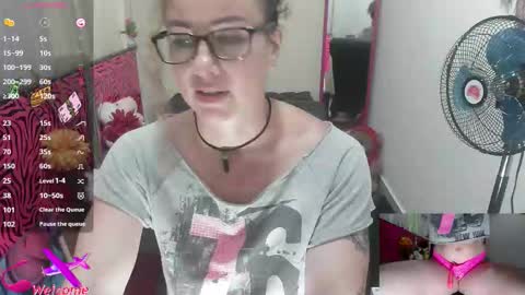 Snapshot of vickysexyx chatting on 17, 9, 2025 Valentina online show from 17, 9, 2025