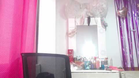 Hi guys   Im victoria  Be the one who can control me in PVT online show from 18, 2, 2025