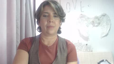 Hi guys   Im victoria  Be the one who can control me in PVT online show from 11, 9, 2025