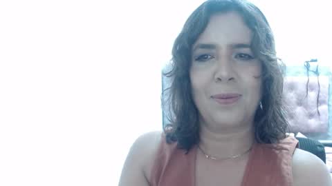Snapshot of victoria25_meester chatting on 30, 5, 2026 Hi guys Im victoria Be the one who can control me in PVT online show from 30, 5, 2026