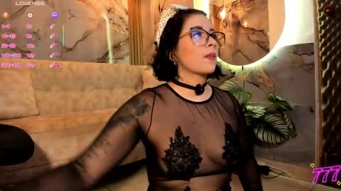 Snapshot of victoria__coopeer chatting on 17, 5, 2026 Victoria Coopeer online show from 17, 5, 2026