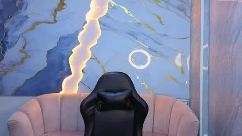 victoria_castillo_b online show from 20, 4, 2026