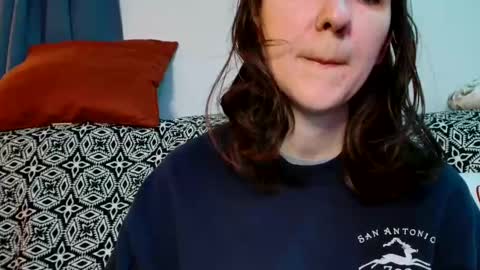 Snapshot of victoria_erian8 chatting on 11, 1, 2025 Victoria and Erian online show from 11, 1, 2025