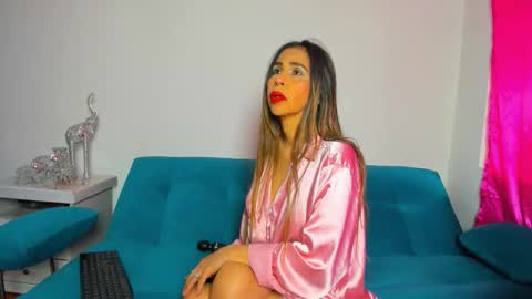 Snapshot of victoria_jhones chatting on 30, 11, 2025 Victoria online show from 30, 11, 2025