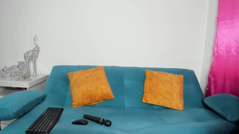 Snapshot of victoria_jhones chatting on 13, 12, 2025 Victoria online show from 13, 12, 2025