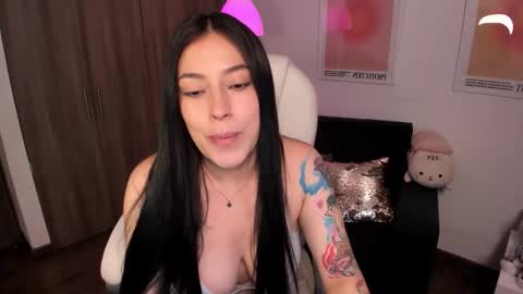 Victoria  online show from 24, 10, 2025