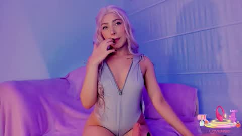 Victoria Laurent online show from 30, 10, 2025