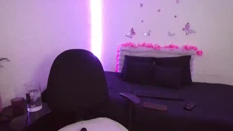 Snapshot of victoria_lover444 chatting on 28, 6, 2026 Victoria Lover online show from 28, 6, 2026