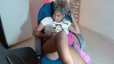 Snapshot of victoria_miler chatting on 12, 12, 2024 VICKY online show from 12, 12, 2024