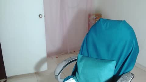 Snapshot of victoria_miler chatting on 29, 12, 2024 VICKY online show from 29, 12, 2024