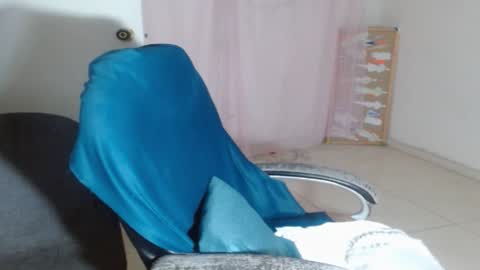 Snapshot of victoria_miler chatting on 26, 1, 2025 VICKY online show from 26, 1, 2025