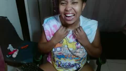 Snapshot of victoria_miler chatting on 25, 11, 2025 VICKY online show from 25, 11, 2025