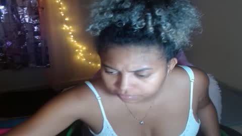 Snapshot of victoria_miler chatting on 3, 12, 2025 VICKY online show from 3, 12, 2025