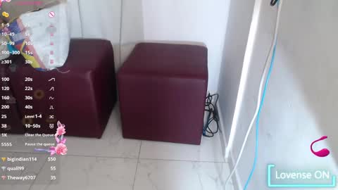 victoria online show from 25, 1, 2025