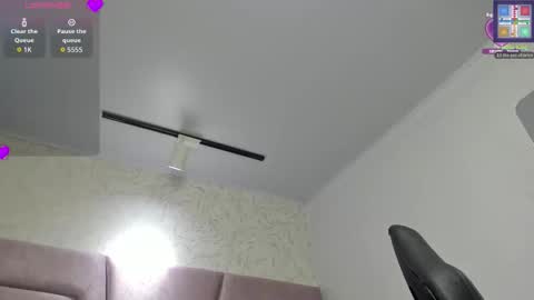 Vicky  online show from 10, 2, 2026