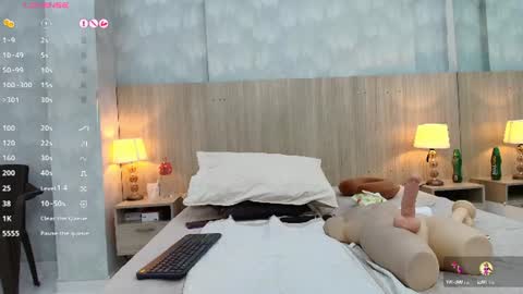 victoria_pachon online show from 2, 7, 2026